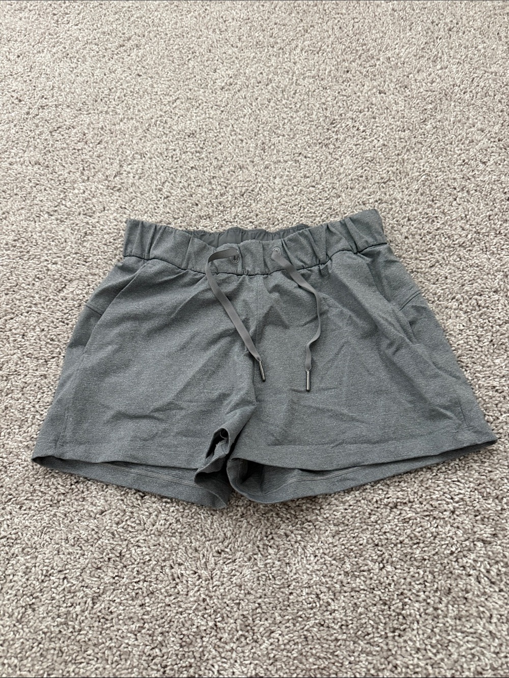 Lululemon on the fly Women’s Casual Drawstring Shorts - Gray